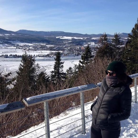 Meet your Posher, Victoria - Picture 1 of 1